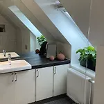 Raekkehus Taet Pa Skov, So Og By Apartamento