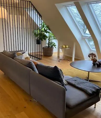 Raekkehus Taet Pa Skov, So Og By וויבורג