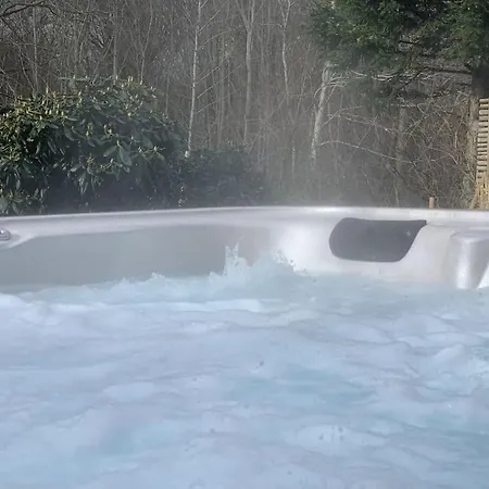 Raekkehus Taet Pa Skov, So Og By דירה