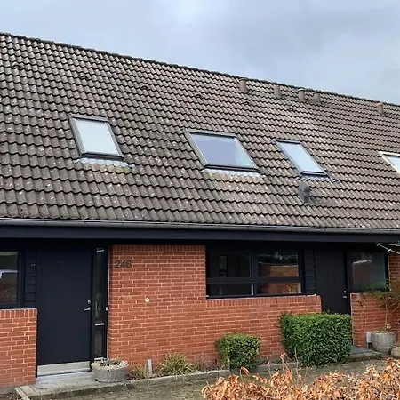 דירה Raekkehus Taet Pa Skov, So Og By